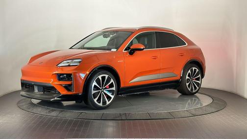 2024 Porsche Macan Turbo