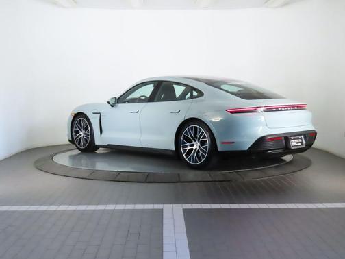 2025 Porsche Taycan