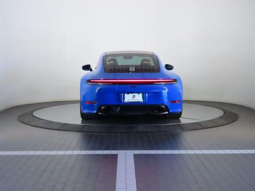 2025 Porsche 911 Carrera S