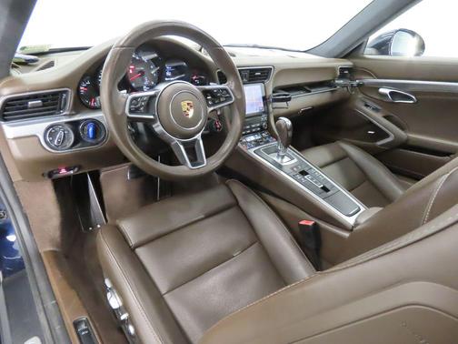 2017 Porsche 911 Carrera 4S