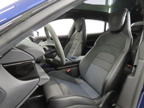 2025 Porsche Taycan 4