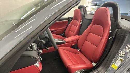 2025 Porsche 718 Boxster S