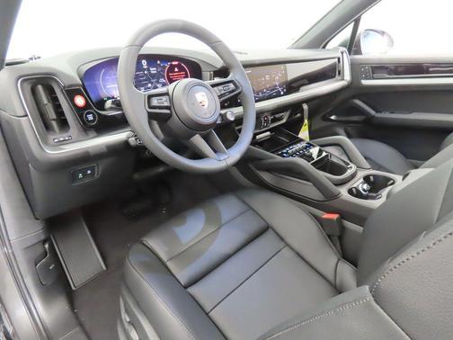 2025 Porsche Cayenne Cayenne