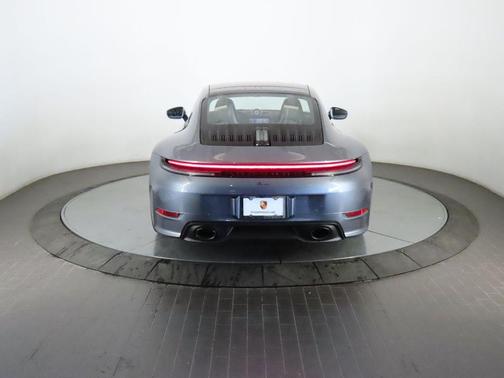 2026 Porsche 911 Carrera