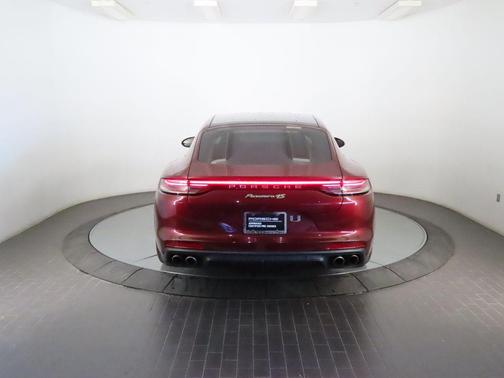 2022 Porsche Panamera 4S Executive