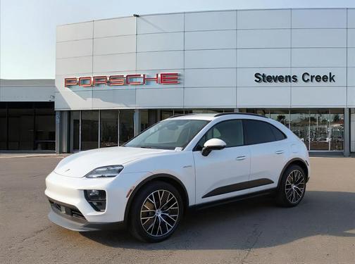 Ice Grey Metallic 2026 Porsche Macan 4