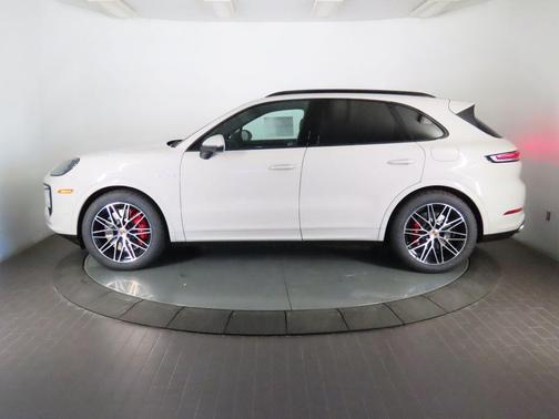 Chalk 2026 Porsche Cayenne S