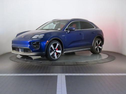 2025 Porsche Macan 4S