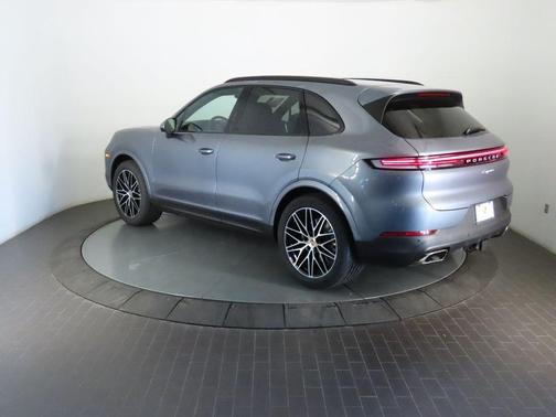 Platinum Silver Metallic 2026 Porsche Cayenne Base