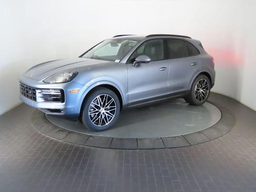 Platinum Silver Metallic 2026 Porsche Cayenne Base
