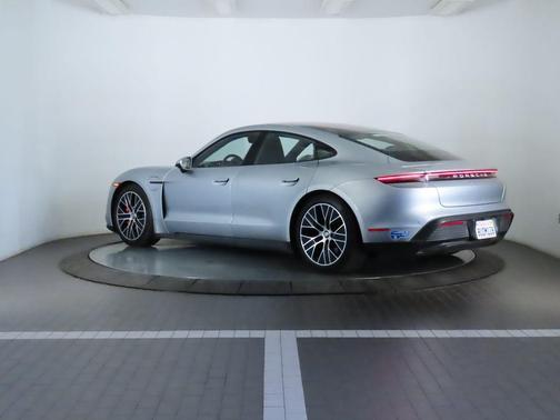 2020 Porsche Taycan 4S