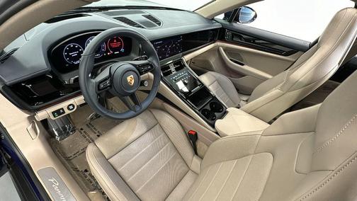 2024 Porsche Panamera 