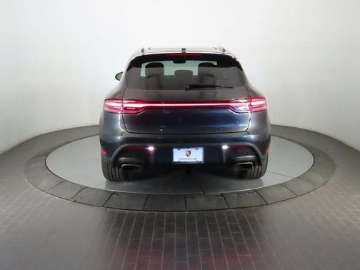 Volcano Grey Metallic 2024 Porsche Macan