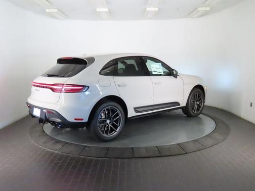 Chalk 2026 Porsche Macan Base