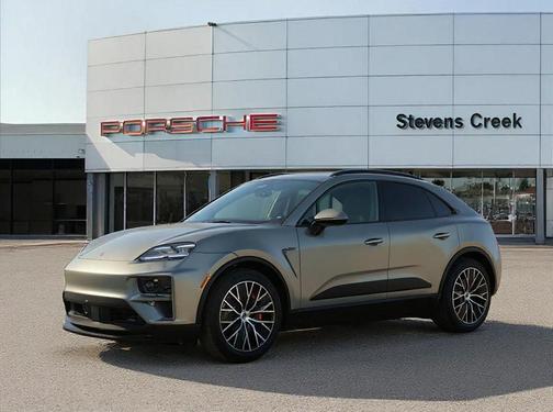 2025 Porsche Macan Turbo