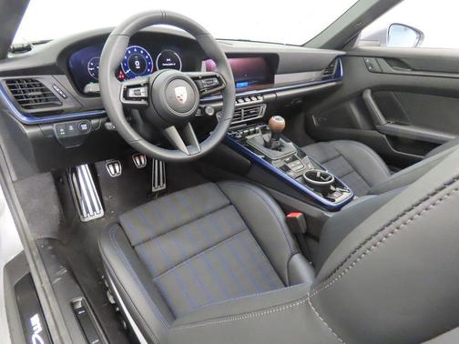 2026 Porsche 911 Carrera