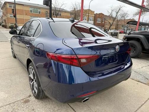 2019 Alfa Romeo Giulia Base