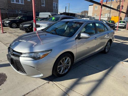 2017 Toyota Camry SE