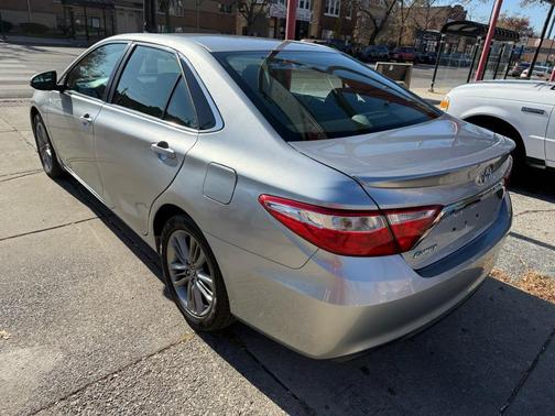2017 Toyota Camry SE