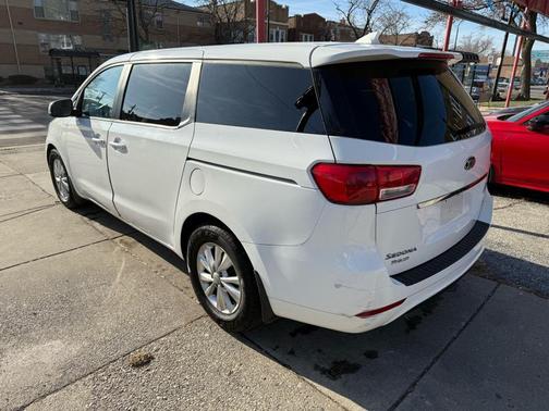 2018 Kia Sedona LX