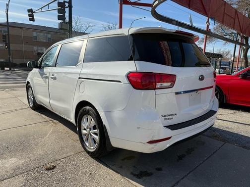 2018 Kia Sedona LX