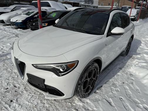 2023 Alfa Romeo Stelvio Ti