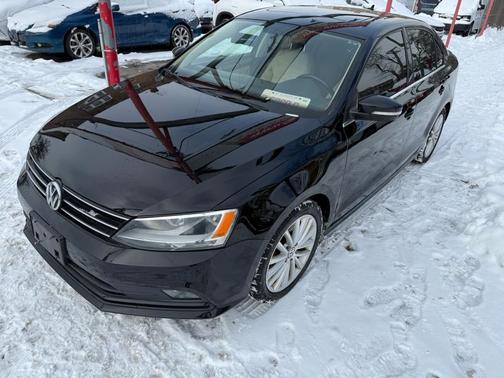 2015 Volkswagen Jetta Auto SE w/Connectivity/Navigation