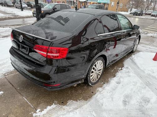 2015 Volkswagen Jetta Auto SE w/Connectivity/Navigation