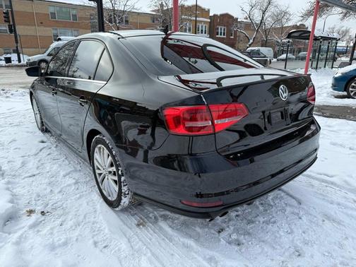 2015 Volkswagen Jetta Auto SE w/Connectivity/Navigation