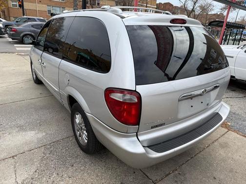 2003 Chrysler Town & Country Limited