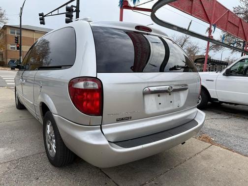 2003 Chrysler Town & Country Limited