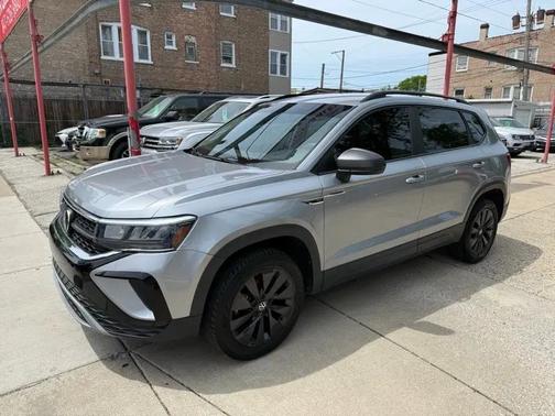 Platinum Gray Metallic 2022 Volkswagen Taos 1.5T S