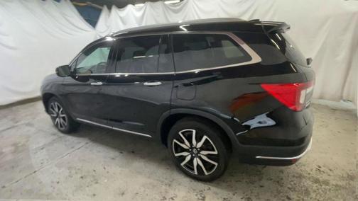 2021 Honda Pilot Touring 8-Passenger