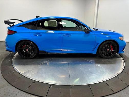 2025 Honda Civic Type R Base