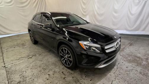 2017 Mercedes-Benz GLA 250 Base 4MATIC