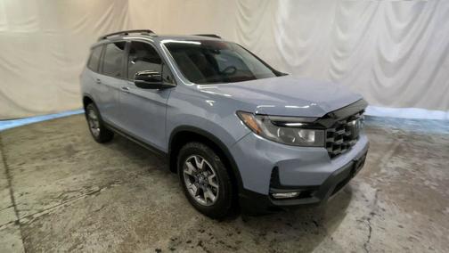 Sonic Gray Pearl 2023 Honda Passport
