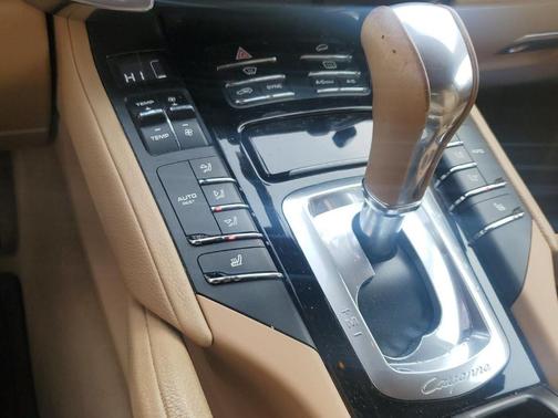 2016 Porsche Cayenne Base