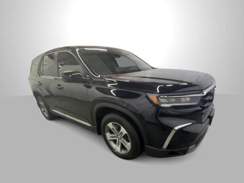 2023 Honda Pilot EX-L 8-Passenger