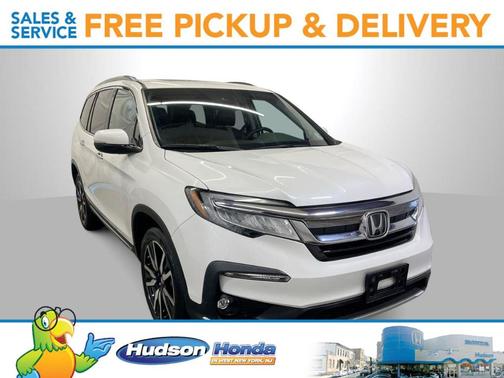 2022 Honda Pilot Touring 8-Passenger