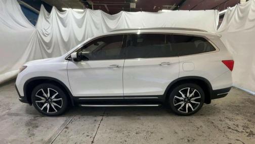 2022 Honda Pilot Touring 7-Passenger