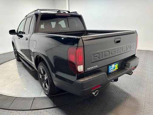 2025 Honda Ridgeline Black Edition