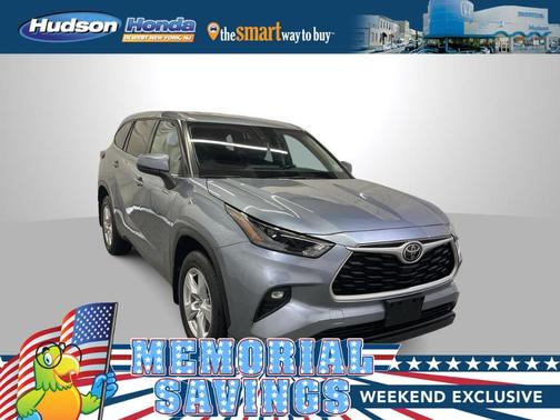 2022 Toyota Highlander LE