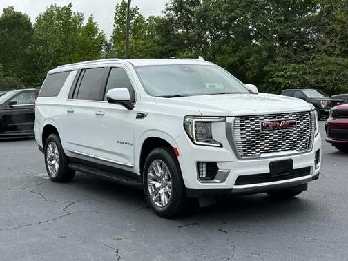 2023 GMC Yukon XL DENALI