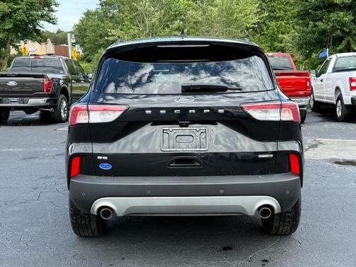 2020 Ford Escape SE SPORT