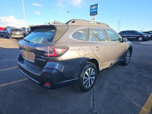 2023 Subaru Outback Base