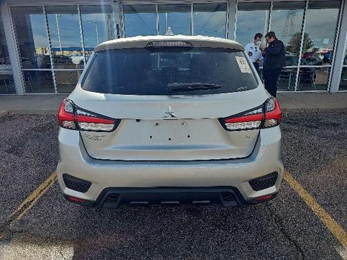 Alloy Silver Metallic 2021 Mitsubishi Outlander Sport SE