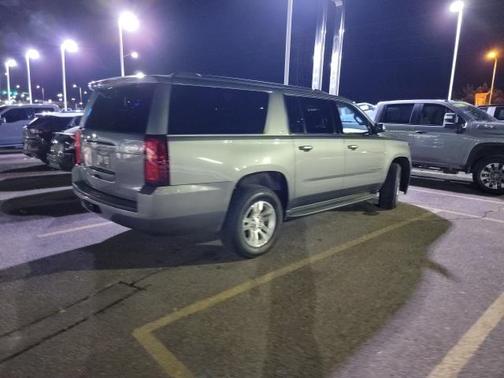 2018 Chevrolet Suburban LT
