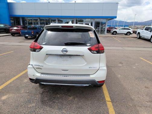 2017 Nissan Rogue SV