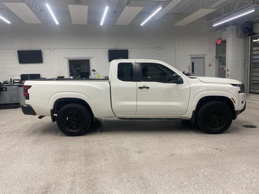 2023 Nissan Frontier S