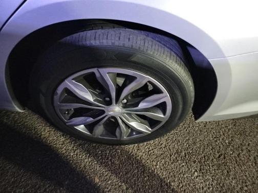 2021 Chevrolet Malibu FWD LT